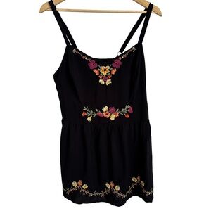 Torrid Floral Embroidered Rayon Babydoll Top SZ 2 Black Smocked Back NWT